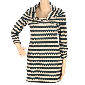Effie's Heart Julliard Pullover Tunic Museo Print